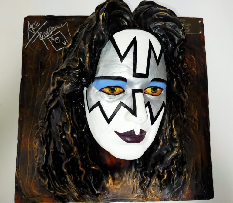 Kiss D Heads Wall Plaques Illusive Concept Busts Signed Set Of Eulenspiegel S Kiss