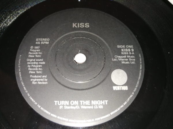 KISS 7" Single Turn On The Night (UK) Posterbag - Image 5