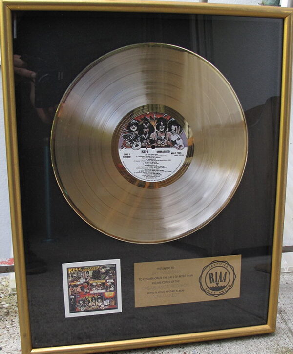 KISS Gold Award Unmasked RIAA (USA) - Image 11