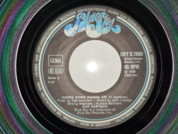 KISS 7" Single Vinnie Vincent Single Dan Hartman Hands Down (Holland) - Image 4
