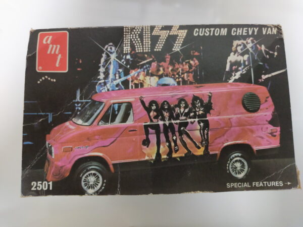 KISS Custom Chevy Van (AMT) 1977 - Image 6