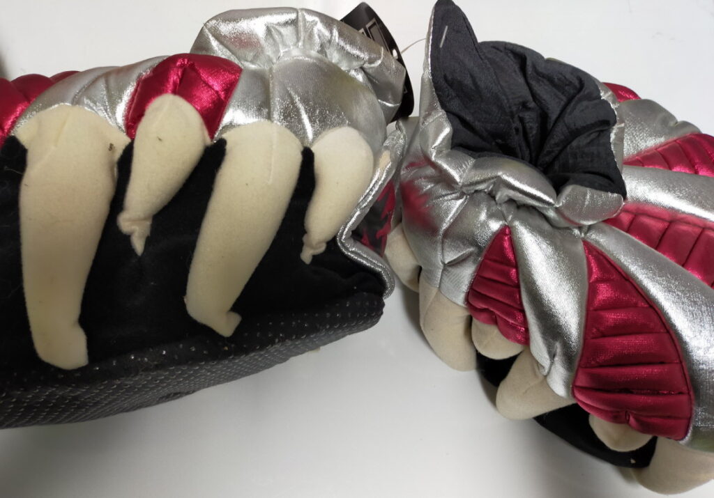 KISS Slippers / House Shoes Gene Simmons Eulenspiegel's KISS