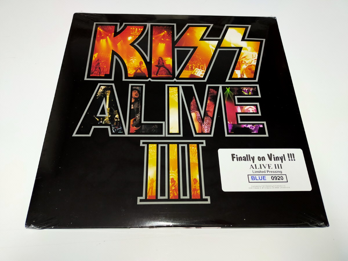 KISS LPs Alive III (USA) 1993 white, red, blue vinyl (same number!) - Image 2