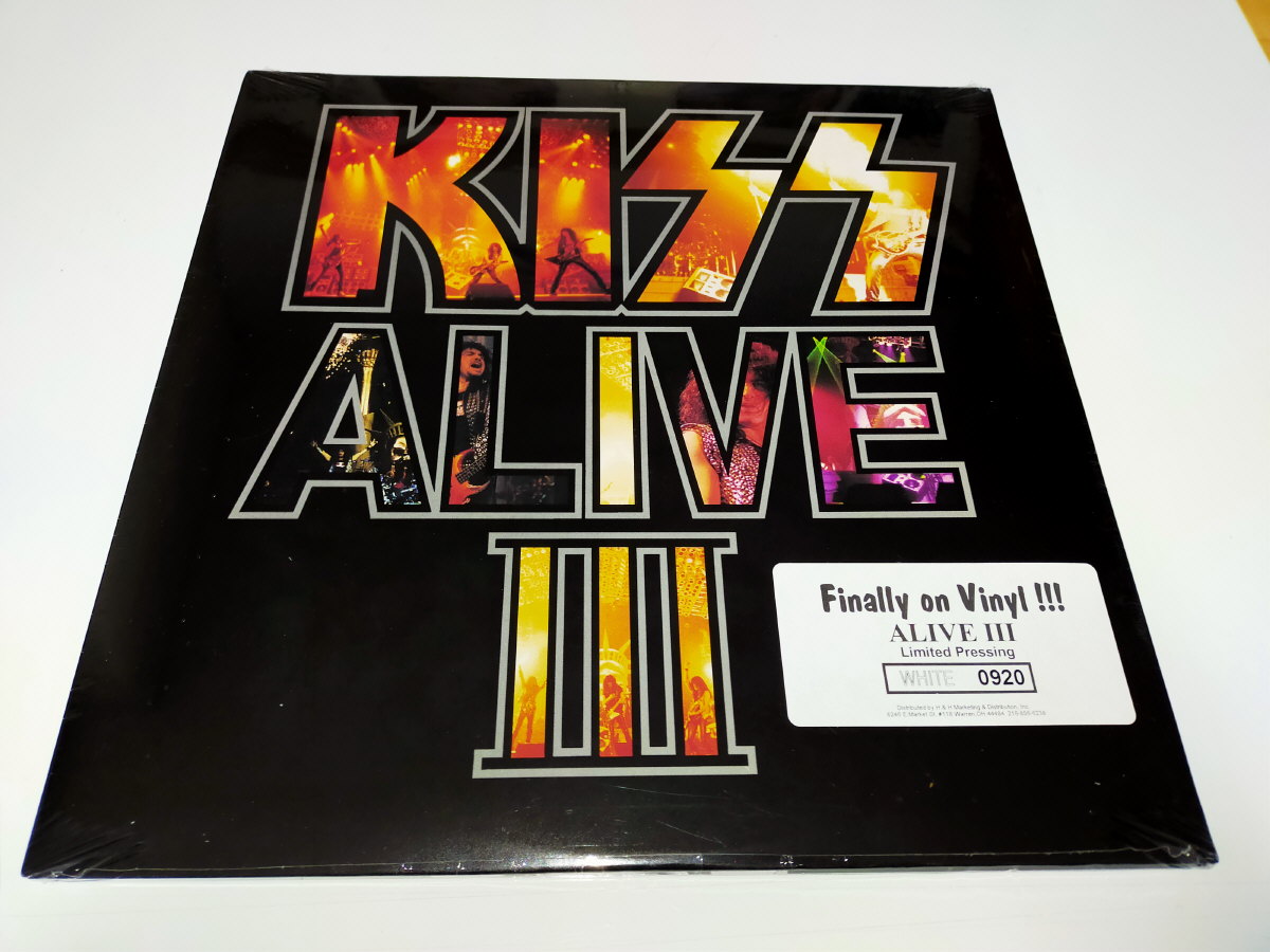 KISS LPs Alive III (USA) 1993 white, red, blue vinyl (same number!) - Image 4
