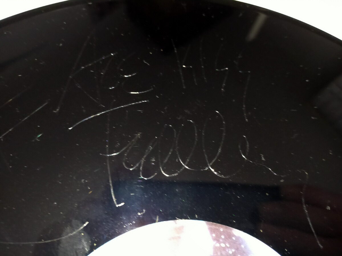 KISS 12" Maxi Creatures Of The Night (Double Groove Special/Autographs) - Image 8