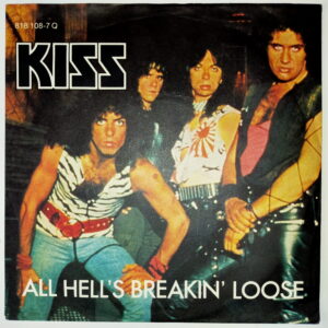 KISS 7″ Single Rock And Roll All Nite / C'mon And Love Me (UK