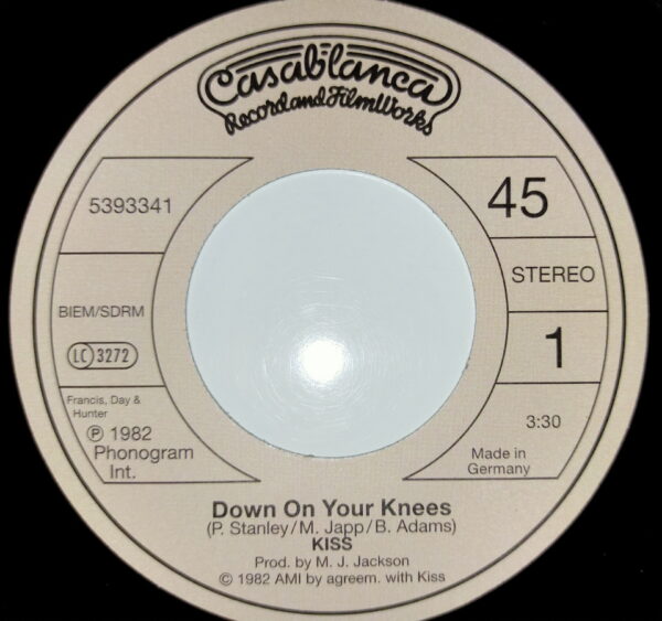 KISS LP Killers pink vinyl / Single Down On Your Knees (Germany 2021) - Image 10