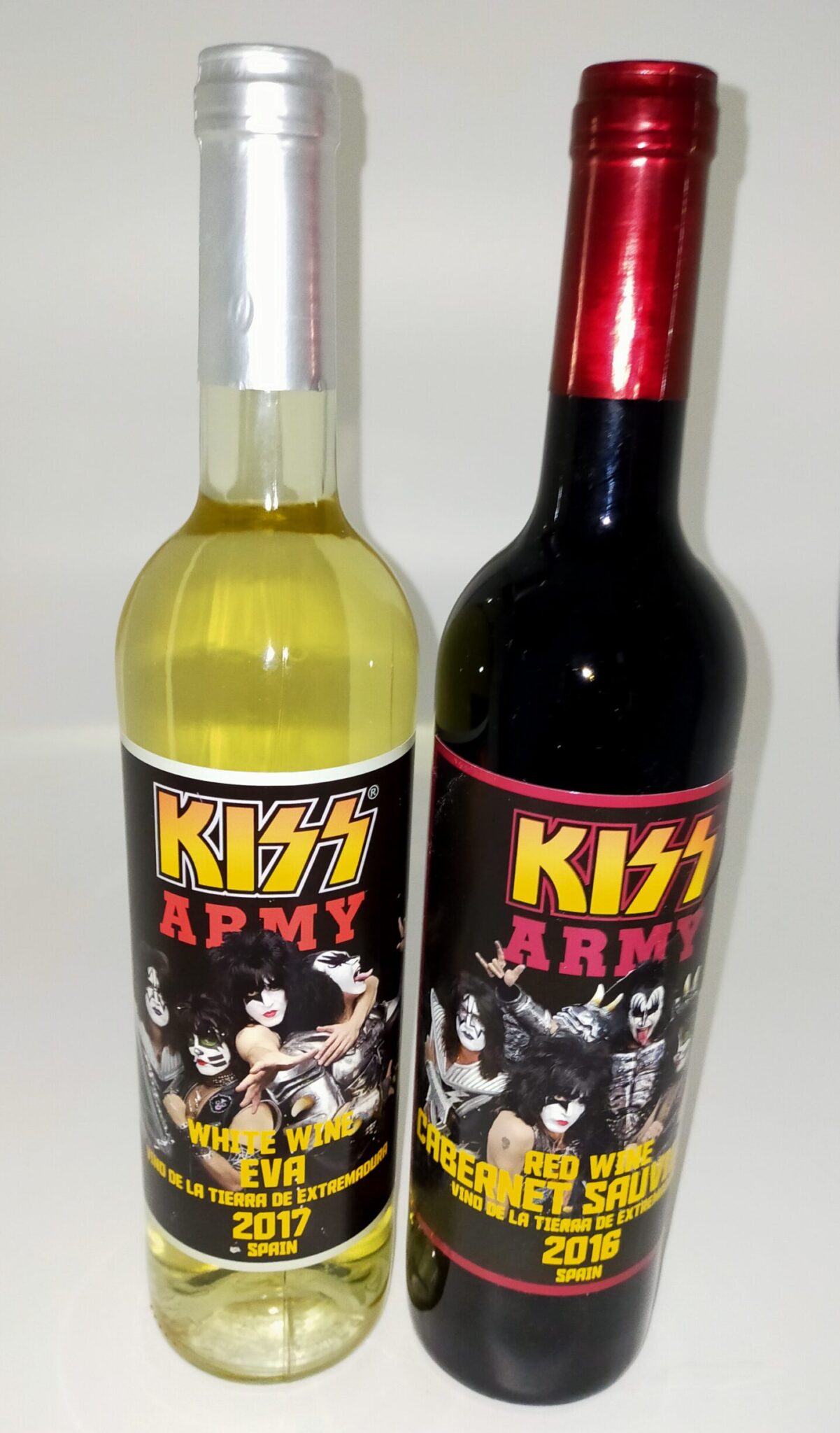 KISS Army red/white wine Set Sauvignon / Eva regular bottles