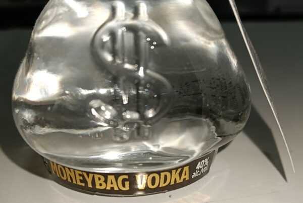 KISS Gene Simmons Moneybag Vodka (50ml) - Image 3