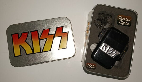 KISS Lighter in gift box (USA)