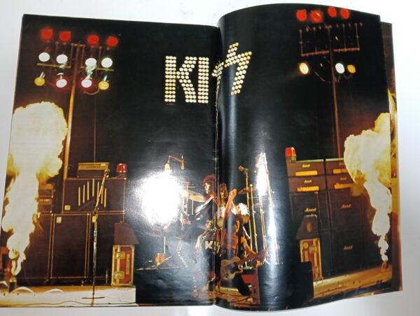 KISS Magazine Super Idol  (Japan) 1977 - Image 5