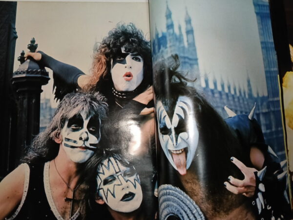 KISS Magazine Super Idol  (Japan) 1977 - Image 8