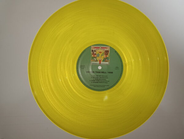 KISS LP Hotter Than Hell (Japan) yellow vinyl - Image 4