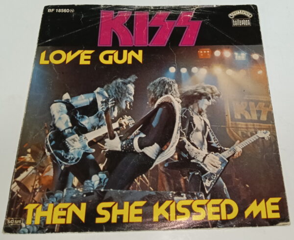 KISS 7" Single Love Gun / Then She Kissed Me (Germany) - Image 2