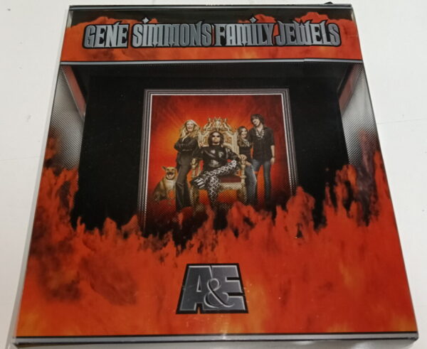 KISS DVD Gene Simmons Family Jewels Season 1, Special Edition (Box with book)