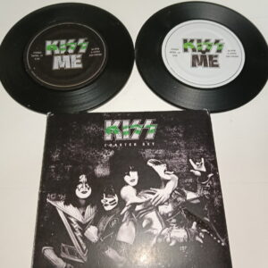 KISS Coaster Set Kiss Me