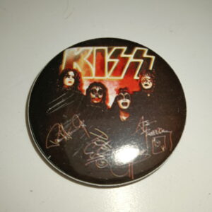KISS Button